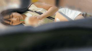 【西尾まりな】逆さ撮りで水色Tバックパンティをハッキリ捉えた清楚お嬢様の艶姿【GIF】