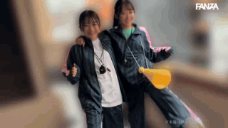 【北岡果林】雨の日は室内筋トレ乱交で下半身強化！女子マネ2人との密着プレイ【GIF】