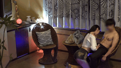 【清水優愛】初ラブホで巨乳肉食娘と草食男子の甘くて濃密な夜【GIF】