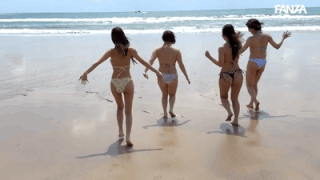 【逢沢みゆ】弱小女子バレー部のJ系4人、真夏ビーチで過激特訓と一夜の乱交【GIF】