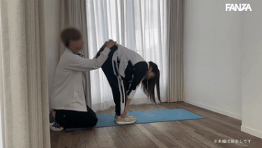 【白姫かんな】部活後の秘密、女子マネとキャプテンの濃密ストレッチタイム【GIF】