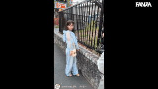 【咲月ひな】笑顔で答えるオシャレ女子のヒモピンク下着姿と中出しの刺激【GIF】