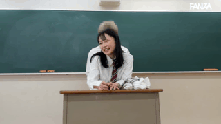 【小日向める】制服イメクラで繰り広げる甘く背徳的な教室中出しセックス【GIF】